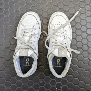 Women's On Running The Roger Clubhouse sneakers